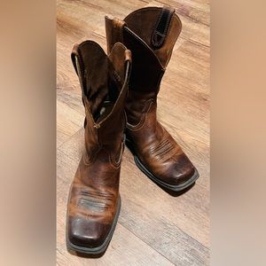 Men’s Ariat Rambler Boots- 
Size- 11.5